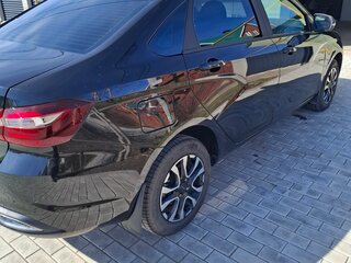 2024 Lada (ВАЗ) Vesta I Рестайлинг (NG), чёрный, 1380000 рублей, вид 3