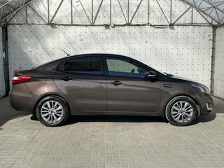 2014 Kia Rio 6-speed III, коричневый, 855000 рублей, вид 4