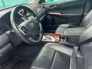 2013 Toyota Camry VII (XV50), серебристый, 1550000 рублей, вид 5
