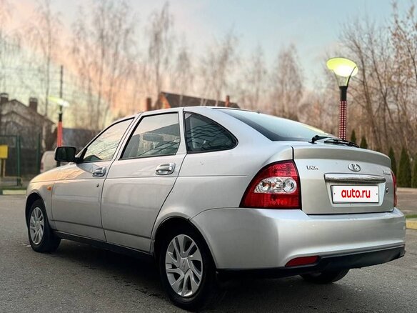 2010 Lada (ВАЗ) Priora I, серебристый, 250000 рублей - вид 15