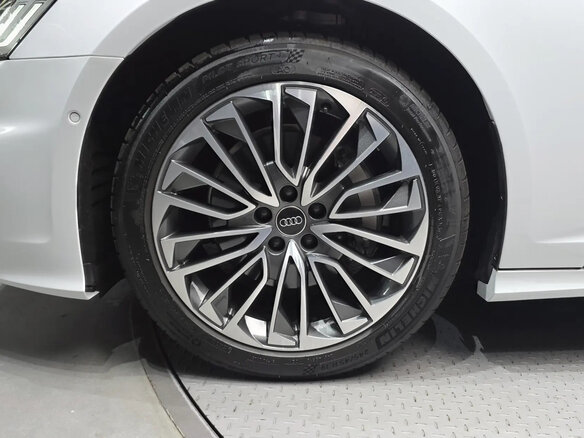 2025 Audi A6 45 TFSI V (C8) Рестайлинг, белый, 7480500 рублей - вид 10