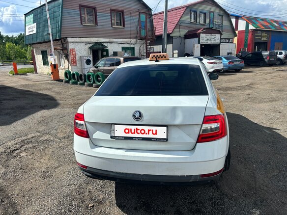 2018 Skoda Octavia III (A7) Рестайлинг, жёлтый, 610000 рублей - вид 5
