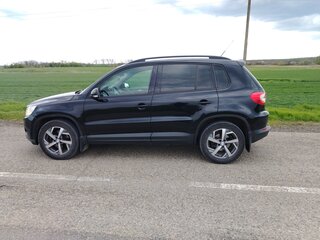 2009 Volkswagen Tiguan I, чёрный, 850000 рублей, вид 3