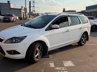 2009 Ford Focus II Рестайлинг, белый, 550000 рублей, вид 1