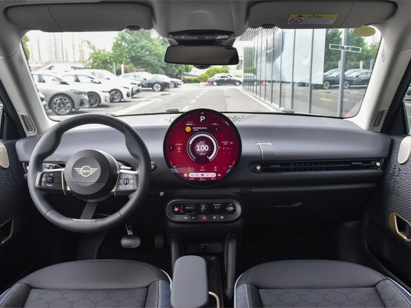 2025 Mini Hatch E IV (F65/F66/J01), зелёный, 2890002 рублей - вид 17