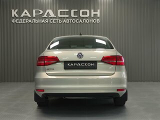 2015 Volkswagen Jetta VI Рестайлинг, серебристый, 980000 рублей, вид 4