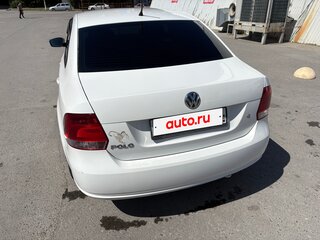 2013 Volkswagen Polo V, белый, 980000 рублей, вид 4