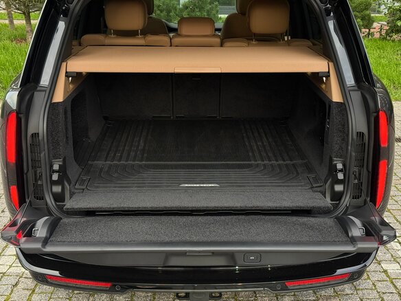 2025 Land Rover Range Rover P400 MHEV V, серый, 18750000 рублей - вид 14