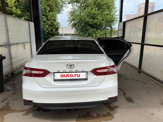 2021 Toyota Camry VIII (XV70), белый, 3250000 рублей, вид 2
