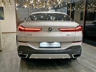 2021 BMW X6 40d III (G06), белый, 9850000 рублей, вид 4