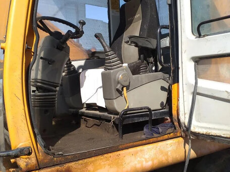 2007 Hyundai R200W, жёлтый, 2150000 рублей, вид 5