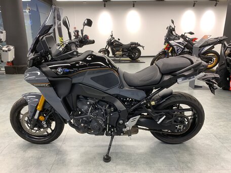 2023 Yamaha Tracer 9, серый, 1600000 рублей, вид 2