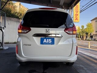 2022 Honda Freed II Рестайлинг, белый, 1350000 рублей, вид 5