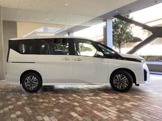 2022 Nissan Serena VI (C28), белый, 2070005 рублей, вид 4