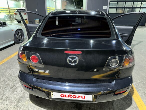 2006 Mazda 3 I (BK) Рестайлинг, чёрный, 550000 рублей - вид 2