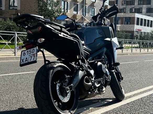 2018 Yamaha MT-09 Tracer (FJ-09), серый, 900000 рублей - вид 6