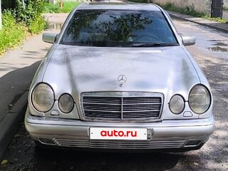 1997 Mercedes-Benz E-Класс 230 II (W210, S210), серебристый, 320000 рублей, вид 1