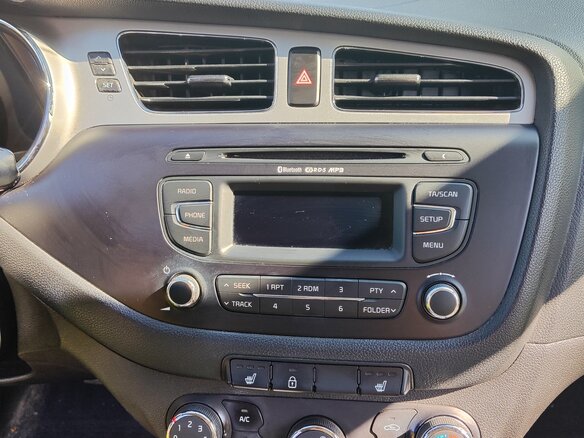 2013 Kia Ceed II, серебристый, 930000 рублей - вид 13