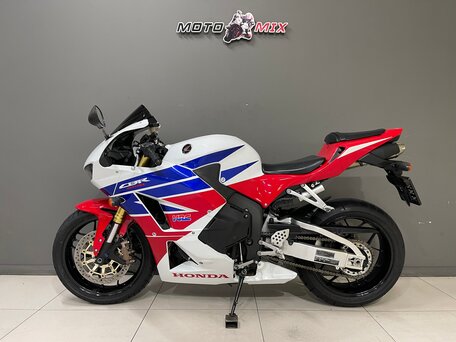 2014 Honda CBR 600RR, белый, 820000 рублей, вид 2