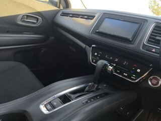2017 Honda Vezel I, белый, 1740000 рублей, вид 3