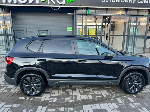 2021 Volkswagen Taos I, чёрный, 2600000 рублей - вид 7