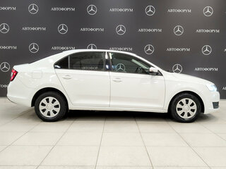 2019 Skoda Rapid I Рестайлинг, белый, 825000 рублей, вид 4