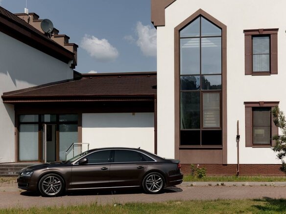 2015 Audi A8 Long III (D4) Рестайлинг, коричневый - вид 6