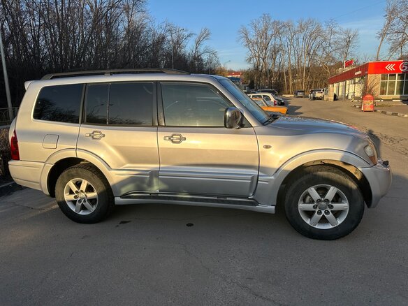 2006 Mitsubishi Pajero III Рестайлинг, серебристый, 1150000 рублей - вид 5
