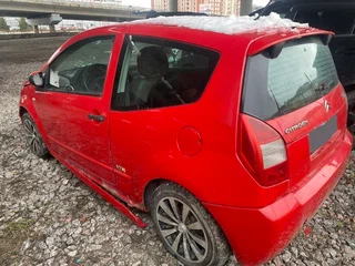 2007 Citroen C2, красный, 142000 рублей, вид 4
