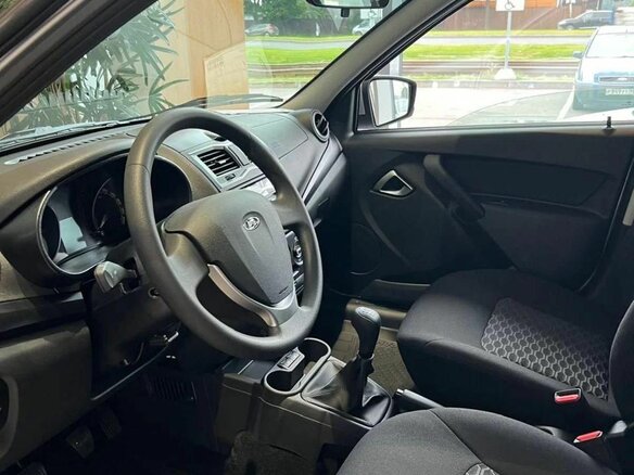 2026 Lada (ВАЗ) Granta I Рестайлинг, серебристый - вид 5