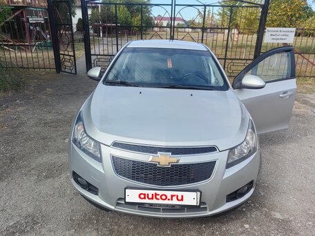 2012 Chevrolet Cruze I, серебристый, 825000 рублей, вид 4