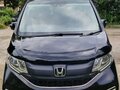 2016 Honda Stepwgn V, чёрный, 1685000 рублей - вид 1