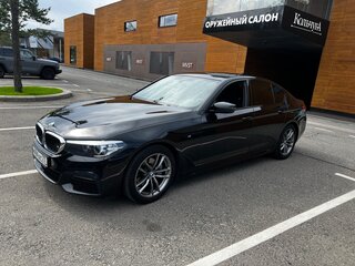 2018 BMW 5 серии 520i VII (G30/G31/G38), чёрный, 3490000 рублей, вид 2