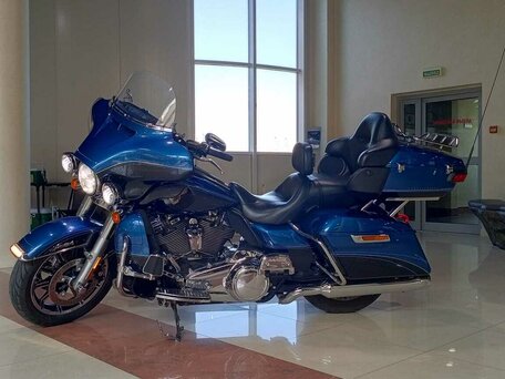 2017 Harley-Davidson Electra Glide, синий, 1670000 рублей, вид 2