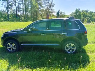 2009 Volkswagen Touareg I Рестайлинг, чёрный, 1350000 рублей, вид 5