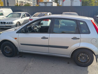 2008 Ford Fiesta Mk5, серый, 350000 рублей, вид 2