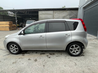 2008 Nissan Note I Рестайлинг, серебристый, 450000 рублей, вид 4