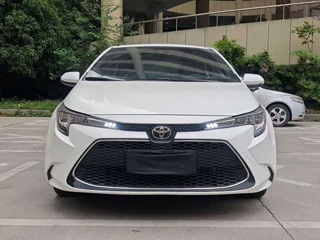 2023 Toyota Levin XII (E210) Рестайлинг, белый, 1550000 рублей, вид 3