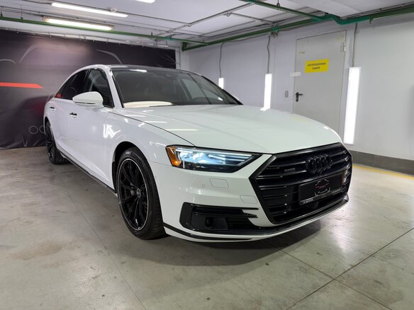 2019 Audi A8 Long 55 TFSI IV (D5), белый, 4790000 рублей - вид 6