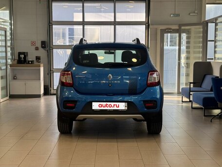 2018 Renault Sandero Stepway II, синий, 1300000 рублей, вид 3