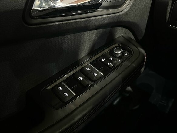 2023 SWM G05 Pro, белый, 1695000 рублей - вид 14