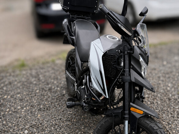 2025 Regulmoto Duke, серый, 230000 рублей - вид 2