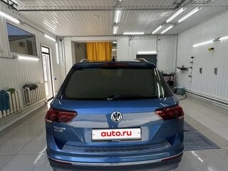 2020 Volkswagen Tiguan Allspace II, синий, 3400000 рублей, вид 2