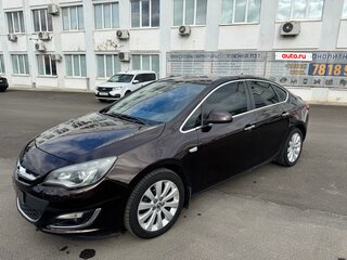 2013 Opel Astra J Рестайлинг, коричневый, 970000 рублей, вид 1