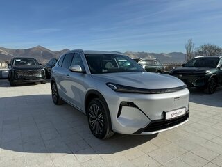2026 Geely EX5 Гибрид EM-R, серебристый, 3829990 рублей, вид 2