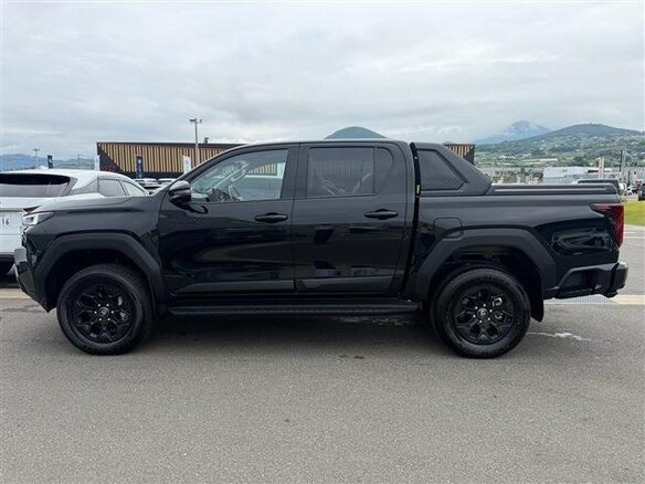 2026 Toyota Hilux IX, чёрный, 5875400 рублей - вид 4
