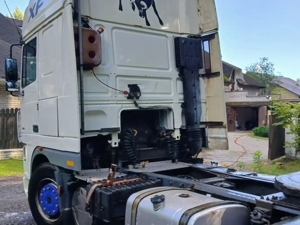 2003 DAF 95XF, белый, 1950000 рублей - вид 4