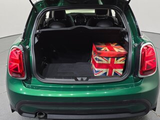 2022 Mini Hatch Cooper III (F55/F56) Рестайлинг 2, зелёный, 1700000 рублей, вид 5