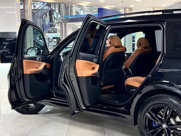 2021 BMW X7 30d I (G07), чёрный, 7200000 рублей - вид 31