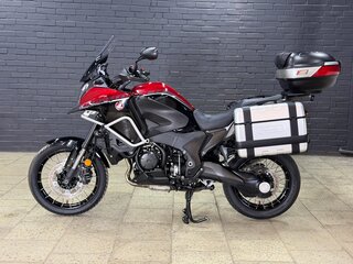 2016 Honda VFR 1200X (Crosstourer), красный, 1155000 рублей, вид 4